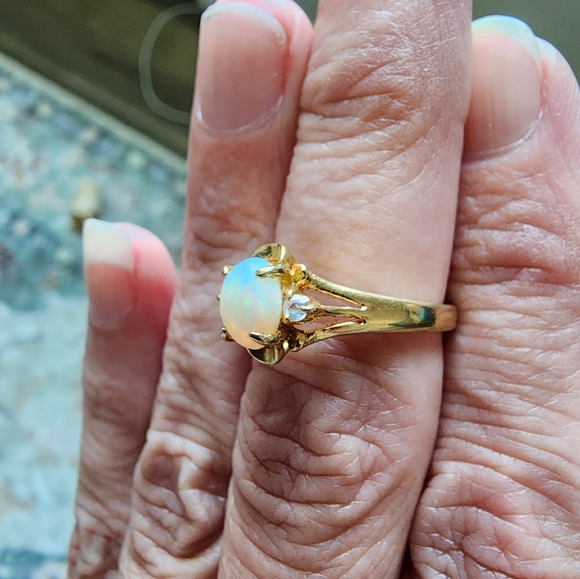 Opal Ring - Picture 4 of 5